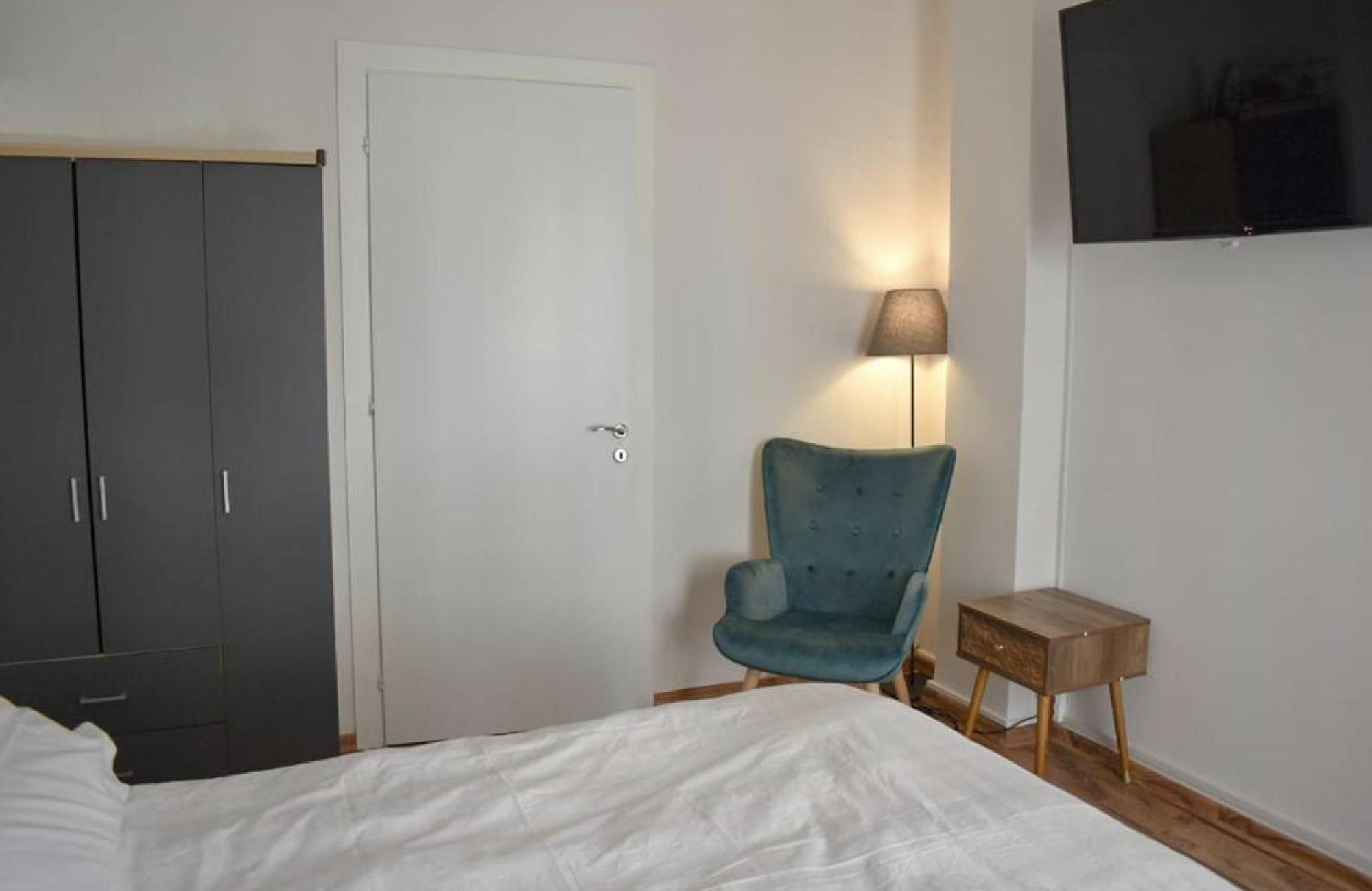 Modern Cozy Central Flat พาทรา ภายนอก รูปภาพ